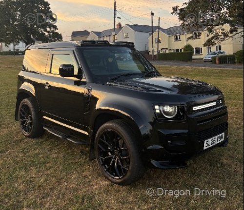 Land Rover Defender 90
