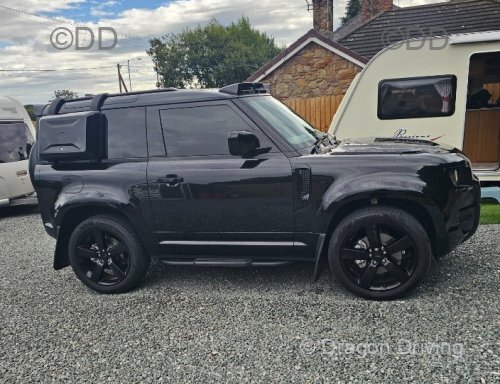 2026 Land Rover Defender SE X-Dynamic