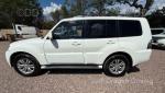 2015 Mitsubishi Shogun 