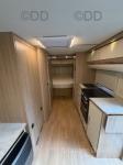 2021 LMC 595 VIP Caravan