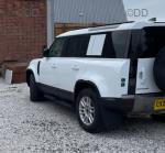 Land Rover Defender 110